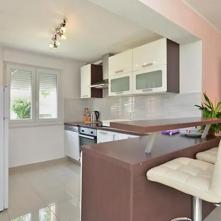 Holiday home House Pineta 1719 *