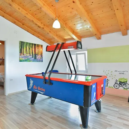 House Pineta 1719 Holiday home *