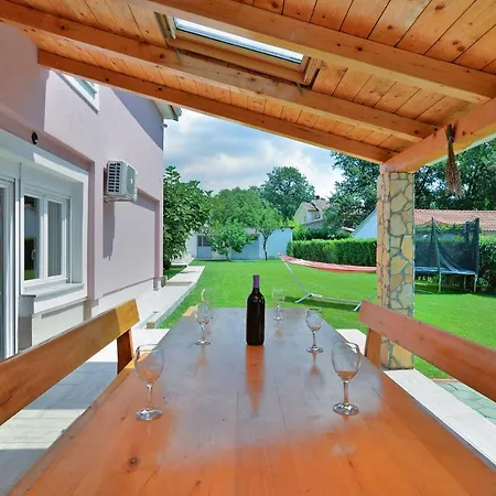 House Pineta 1719
