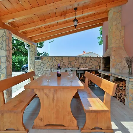 House Pineta 1719