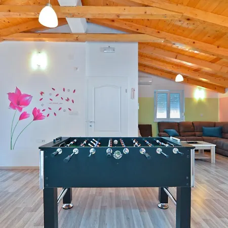 House Pineta 1719 Holiday home