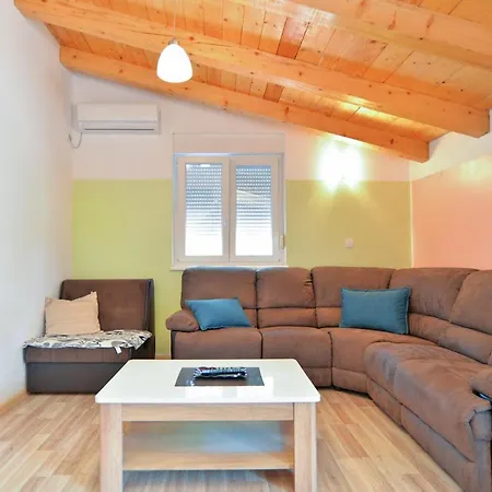 House Pineta 1719 Pula