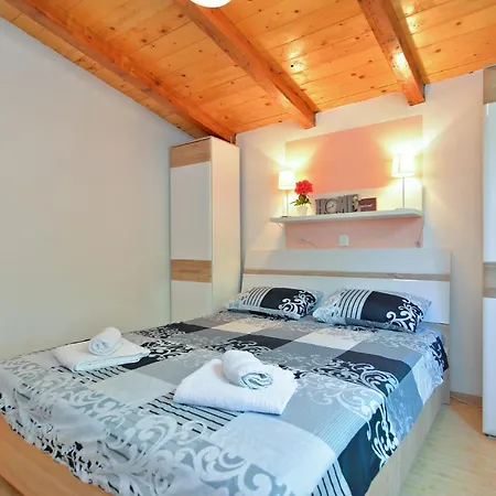 House Pineta 1719 Pula